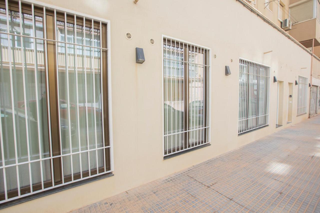 Del Parque Flats San Andres Apartment Малага Екстериор снимка